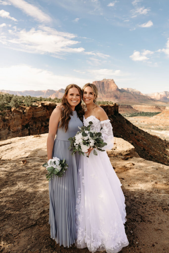 bride and bridesmaids 